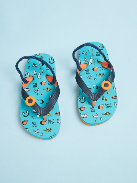 

Fame Forever by Lifestyle Boys Green & Navy Blue Printed Thong Flip-Flops