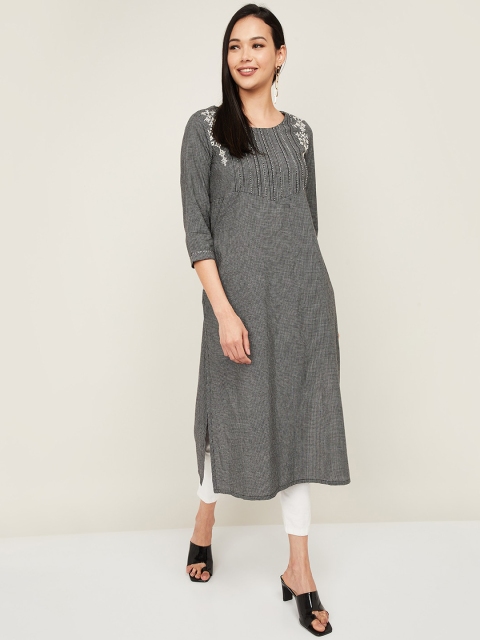 

Melange by Lifestyle Women Black & White Geometric Embroidered Pure Cotton Kurta