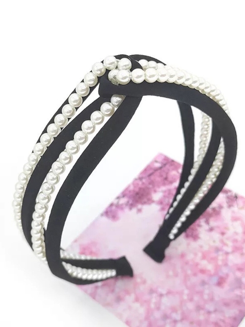 

Vembley Women Black & White Embellished Hairband
