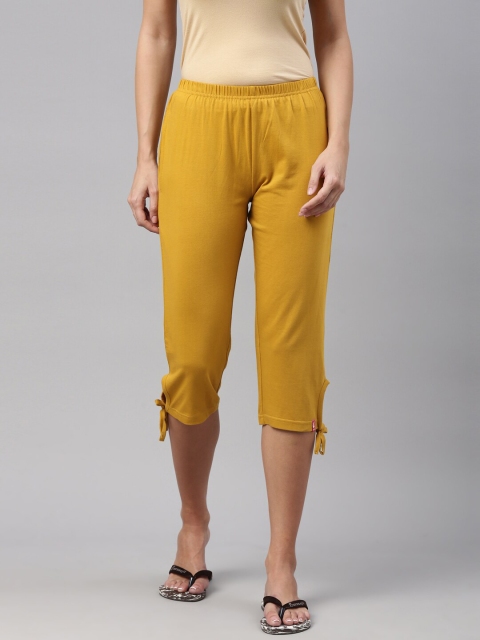 

A3A Women Yellow Solid Pure Cotton Capris with Tie-Up