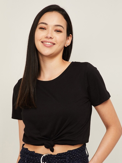 

Fame Forever by Lifestyle Black Regular Crop Top