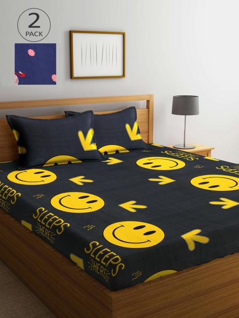 

Arrabi Black & Navy Blue Graphic 210 TC 2 King Bedsheet with 4 Pillow Covers
