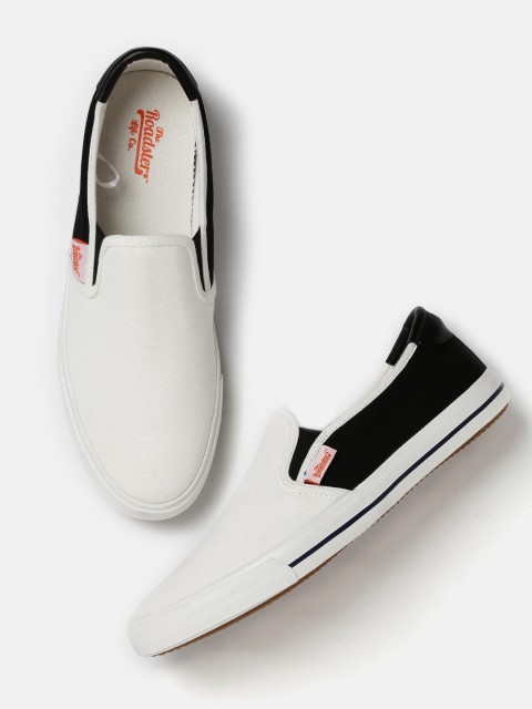

Roadster Men White & Black Colourblocked Sneakers