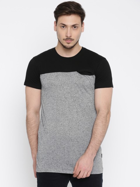 

ALCOTT Men Black & Grey Melange Colourblocked Round Neck T-shirt