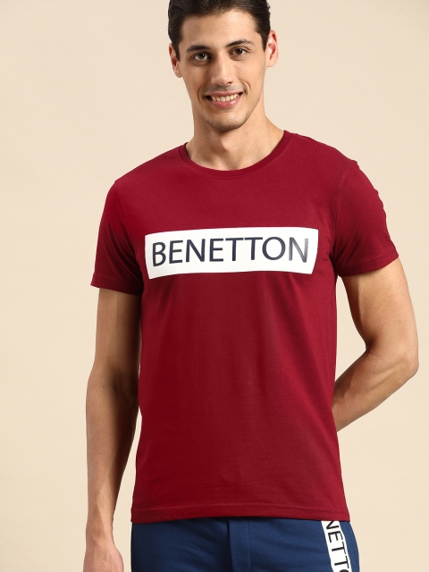 

United Colors of Benetton Men Maroon T-shirt With Brand Logo Detail