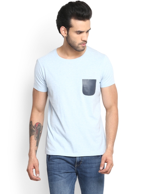 

MR BUTTON Men Blue Structured Fit Solid Round Neck T-shirt