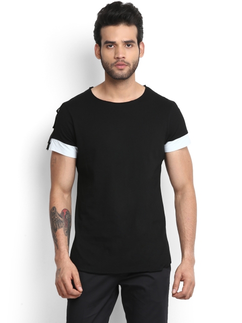 

MR BUTTON Men Black Structured Fit Solid Round Neck T-shirt