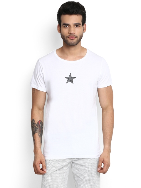 

MR BUTTON Men White Structured Fit Solid Round Neck T-shirt