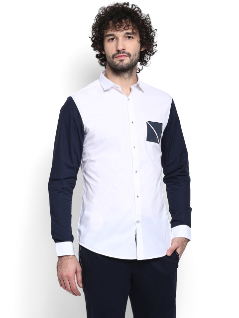 

MR BUTTON Men White & Navy Structured Fit Colourblocked Casual Shirt