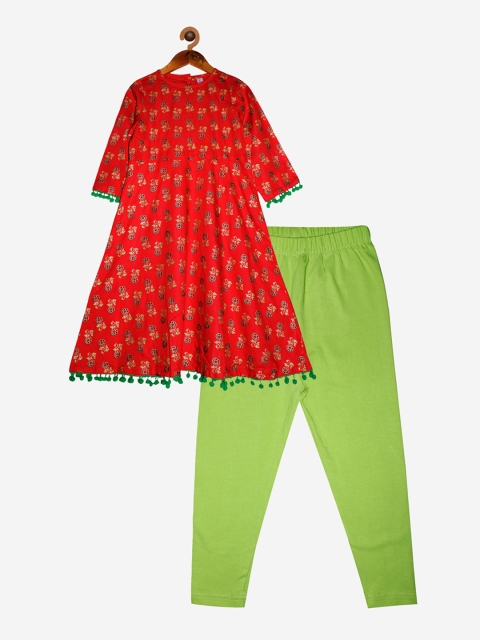 

KiddoPanti Girls Orange Printed Pleated Kurta with Pyjamas