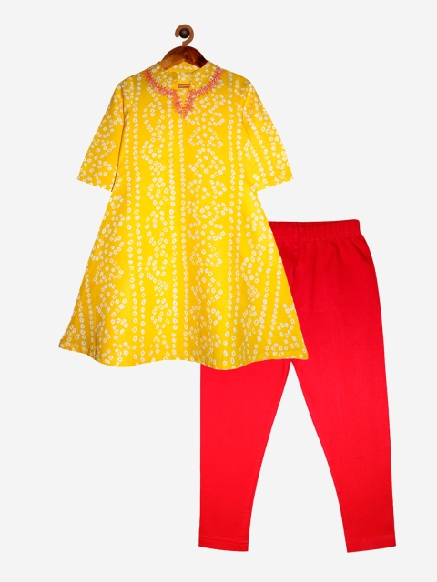 

KiddoPanti Girls Yellow Bandhani Printed Regular Kurta with Pyjamas