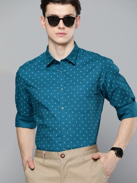

Indian Terrain Men Teal Blue & White Cotton Slim Fit Printed Casual Shirt