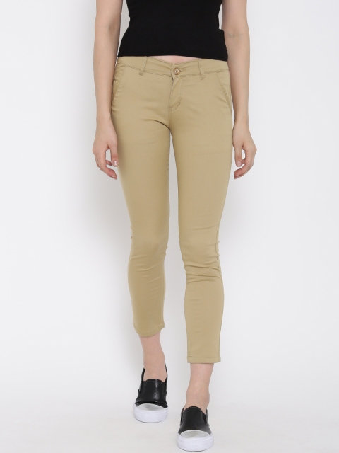 

Devis Women Beige Solid Slim Fit Cropped Trousers