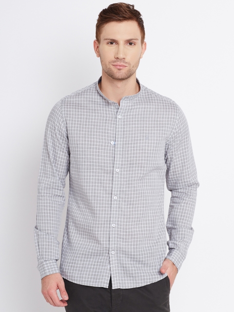 

United Colors of Benetton Men Grey & White Checked Casual Shirt