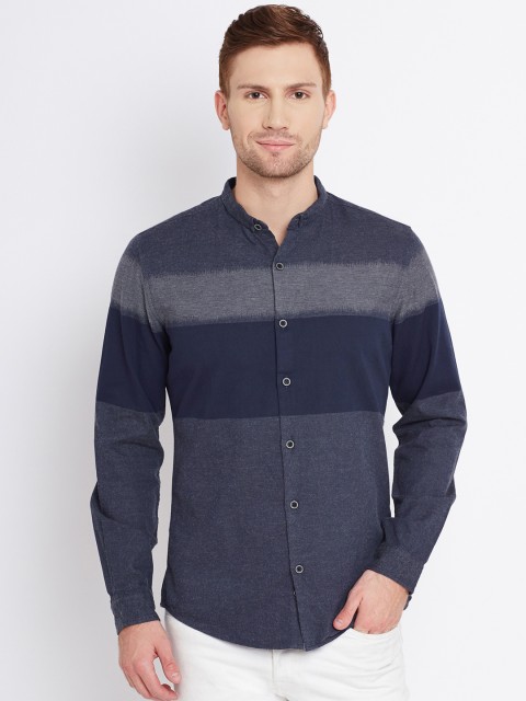 

United Colors of Benetton Men Blue Colourblocked Casual Shirt