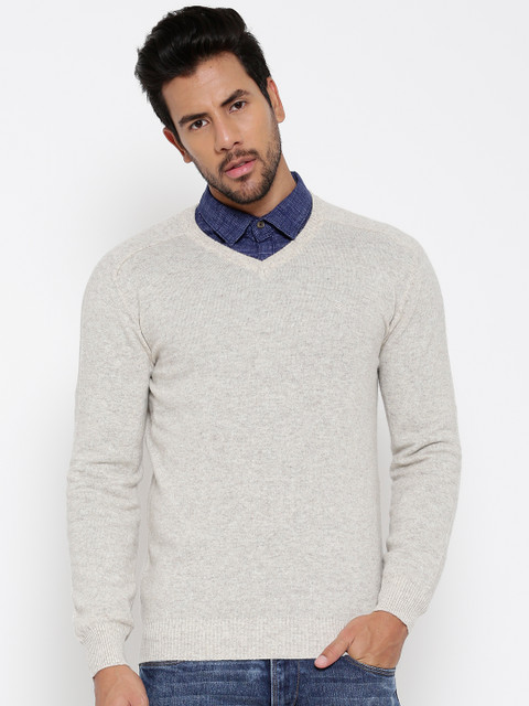 

United Colors of Benetton Men Off-White Solid Sweater