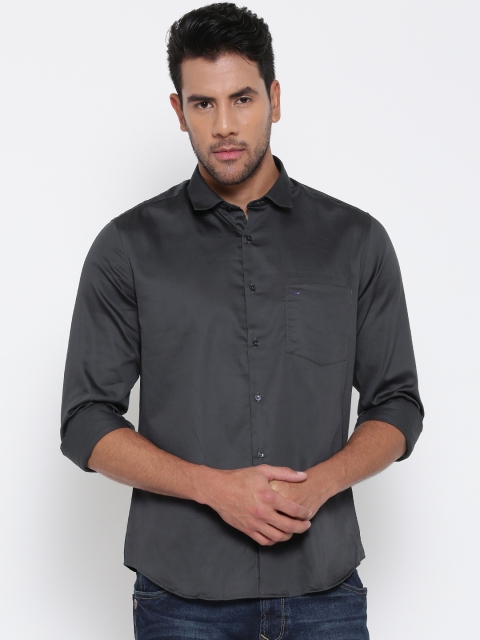 

Indigo Nation Street Men Charcoal Grey Slim Fit Solid Casual Shirt