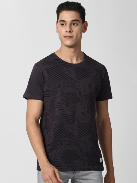 

Peter England Casuals Men Charcoal Grey & Black Printed Slim Fit Pure Cotton T-shirt