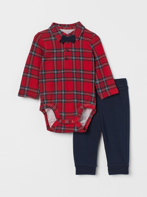 

H&M Boys Pack Of 2 Red & Black Cotton Set