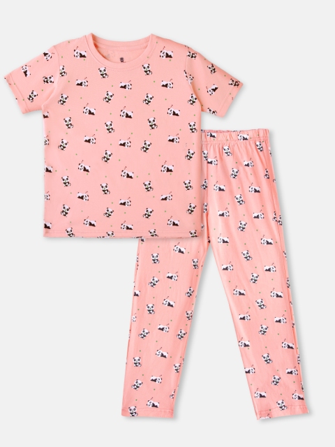 

Cuddles for Cubs Unisex Kids Peach-Coloured Printed Night suit