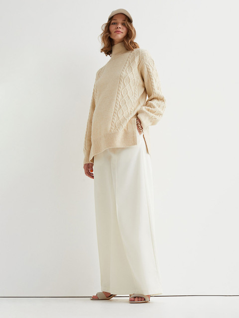 

H&M MAMA Beige Knitted Jumper