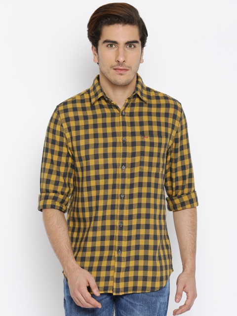 

Jack & Jones Men Yellow Checked Casual Shirt