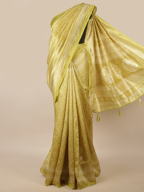 

Pothys Green & White Floral Printed Saree