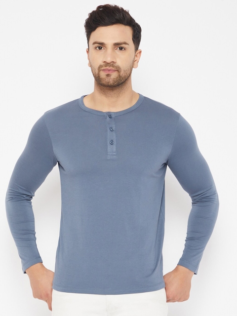 

Plagg Men Blue Solid Henley Neck Pure Cotton T-shirt