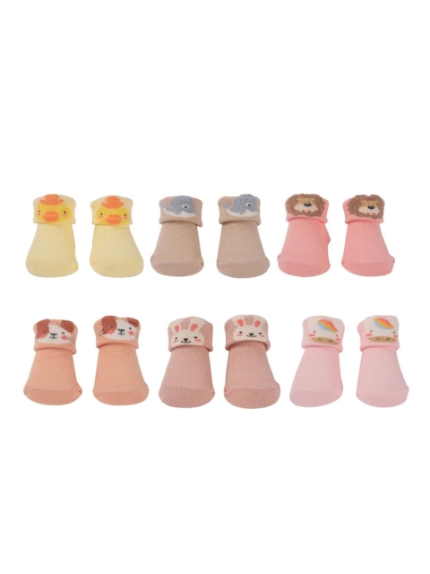

Yellow Bee Girls Multi Pack of 6 Ankle Length Socks