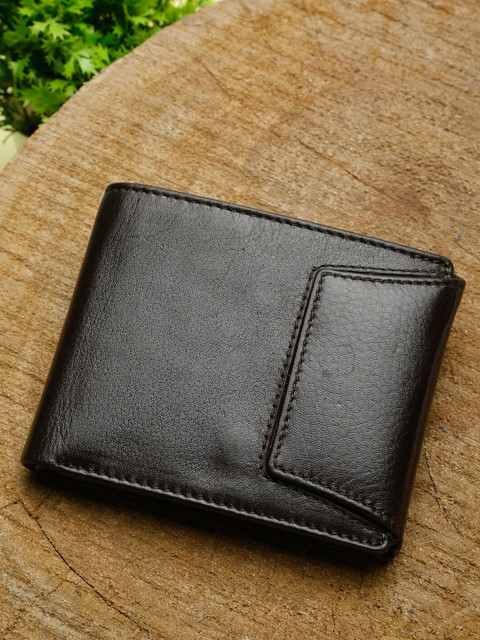

Teakwood Leathers Men Brown Leather Two Fold Wallet