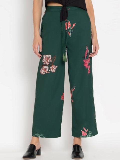 

SHAYE Women Green Floral Printed Wide-Leg Trousers