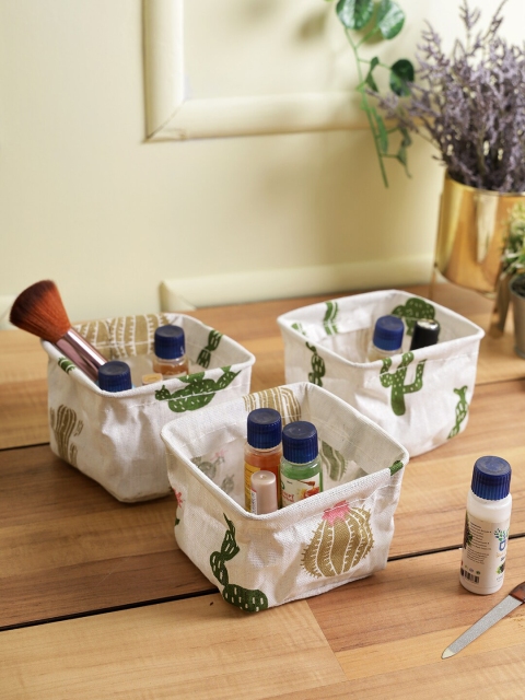 

House Of Accessories Set Of 3 White & Beige Printed Makeup Organisers