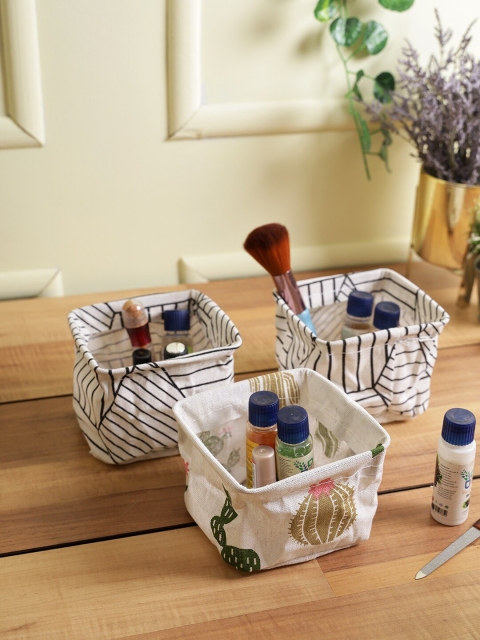 

House Of Accessories Set Of 3 Printed Makeup Organisers, White
