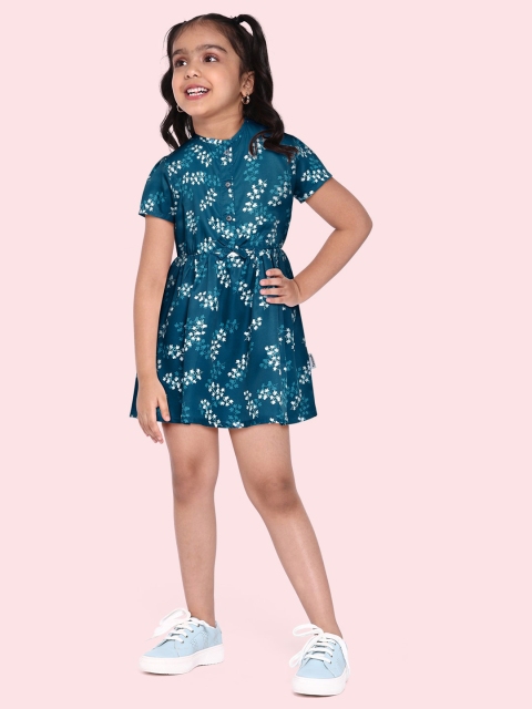 

Yuvraah Girls Teal Green & White Floral Printed A-Line Dress