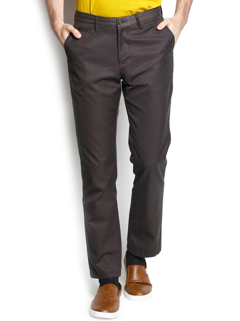 

Blackberrys Men Brown Solid Chinos