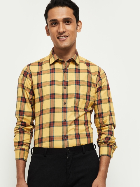 

max Men Yellow & Red Opaque Checked Pure Cotton Casual Shirt