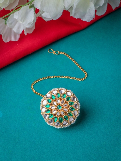

MORKANTH JEWELLERY Gold Plated & White Kundan Pearl Beaded Maang Tikka