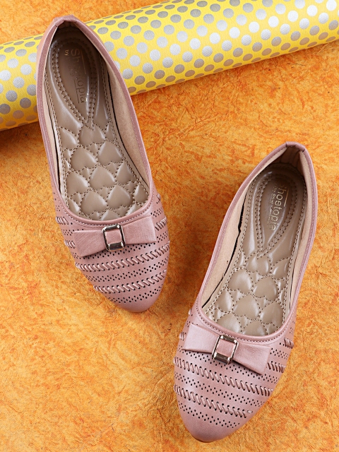 

Shoetopia Women Peach-Coloured Ballerinas with Bows Flats
