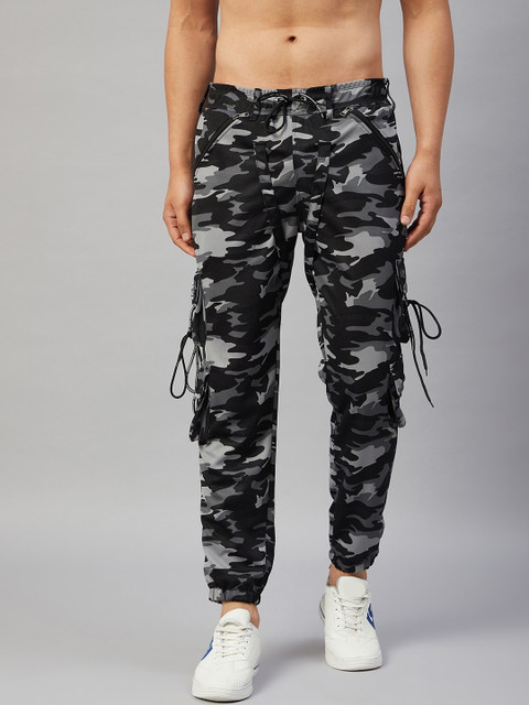 

CHROME & CORAL Men Black Camouflage Printed Original Wrinkle Free Cargos Trousers