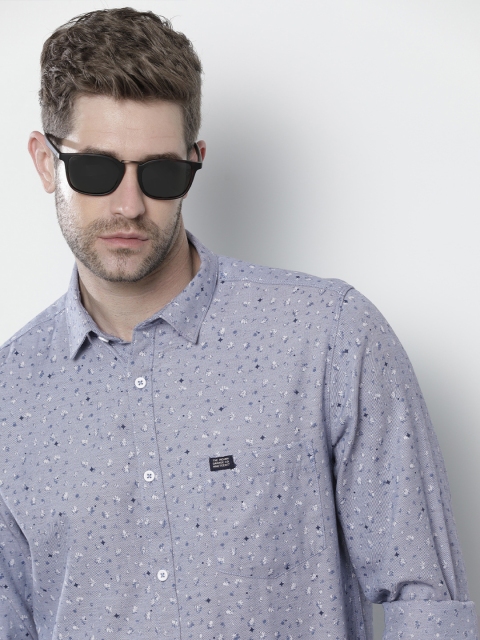

The Indian Garage Co Men Blue Cotton Printed Casual Shirt