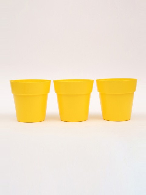 

Ferns N Petals Set Of 3 Yellow Solid Plastic Planters