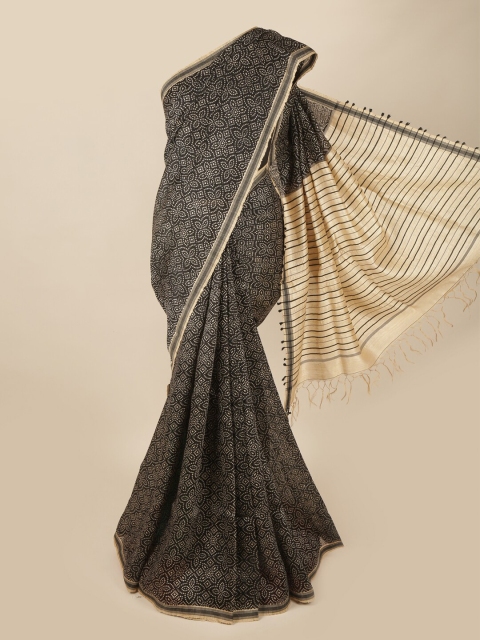 

Pothys Black & White Floral Printed Pure Silk Saree