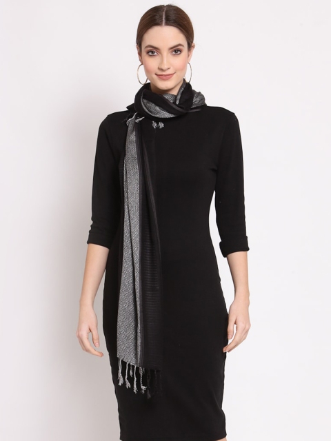 

Anekaant Women Black & Grey Scarf