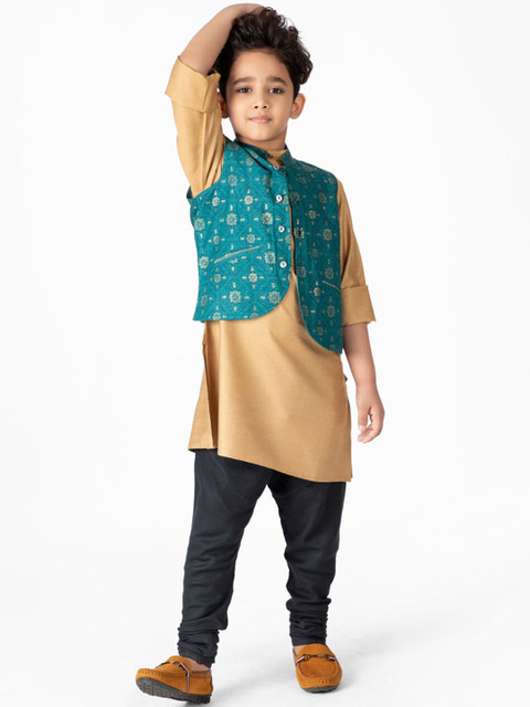 

Fabindia Boys Turquoise Blue Regular Pure Silk Kurta with Churidar & Jacket