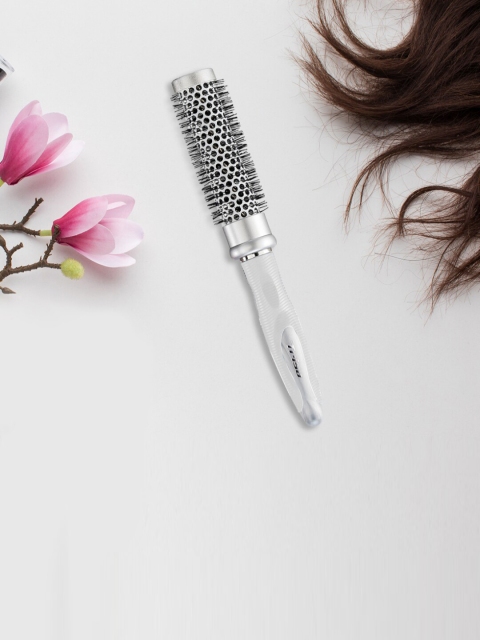 

Trisa White & Black Thermal Hair Brush with Soft Bristles - 551724