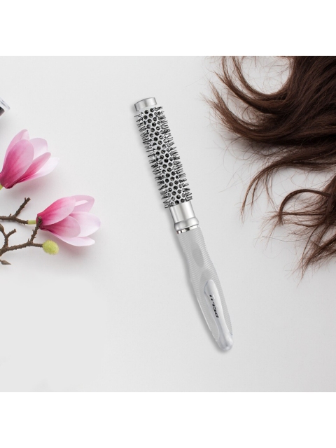 

Trisa White Thermal Hair Brush with Soft Bristles - 551716