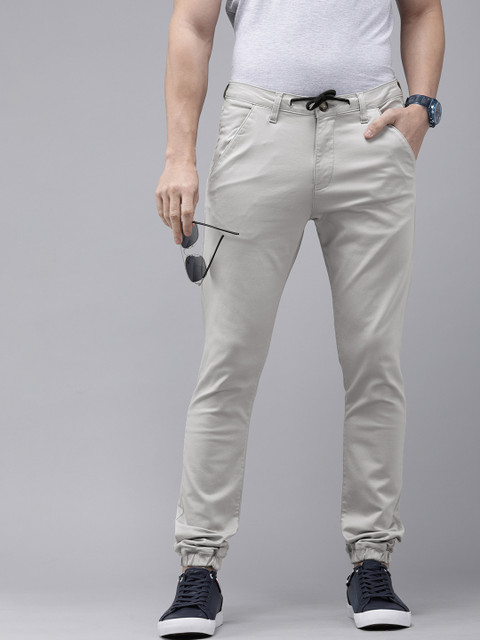 

SPYKAR Men Grey Slim Fit Trousers