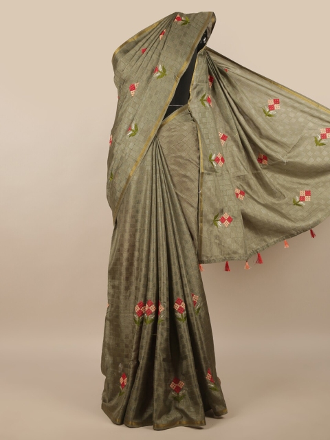 

Pothys Grey & Green Checked Saree