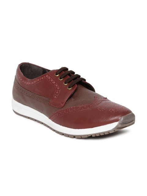 

Knotty Derby Men Maroon Brogue Sneakers