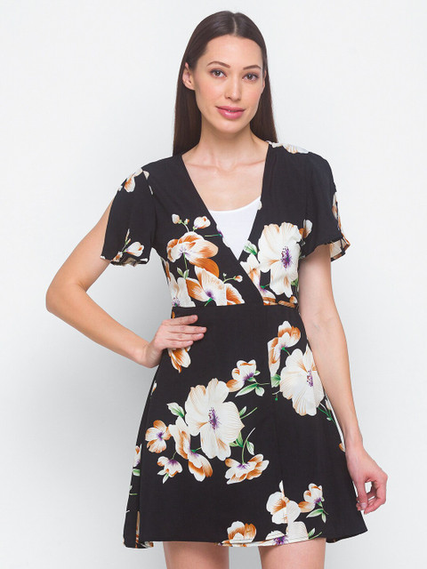 

LYKKEIN Black & White Floral Printed Wrap Dress